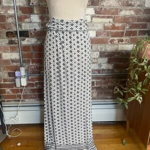 Elegant Gray Diamond Patterned Maxi Skirt Size S